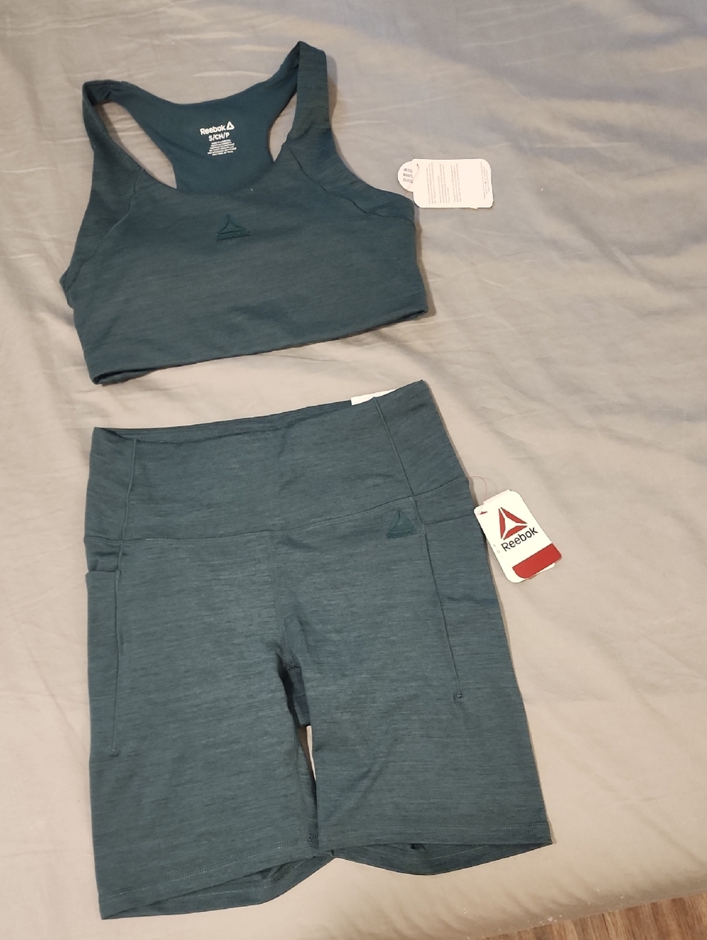 Reebok Women's Teal Racerback Sports Bra & High-Rise Bike Shorts